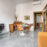 Joivy Captivating Flat With Balcony
