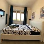 Studio Milano 33