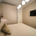 Caravaggio Luxe Apartment
