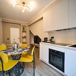 Picasso Luxe Apartment