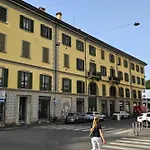 Meta Italy Arco Della Pace