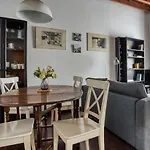 Joivy Tasteful Flat Near City Centre