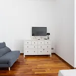 Cosy Apt Nearby Piazza Insubria! Book Now!