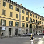 Meta Italy Arco Della Pace