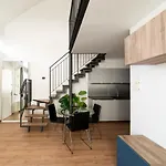 Hbhall Prada Loft 40