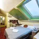 Stazione Centrale-Loreto Vintage House With Terrace Wifi Sky-Netlix