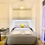 Casa Blanca Milan Porta Venezia
