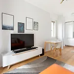 Cimiano M2 Balcony Apartment