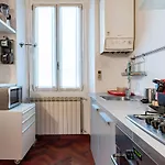 Ticinese Livings Comfy Suite - Full City Center