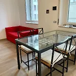 Mymi, Bilocale In Centro