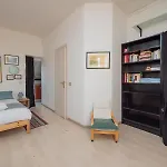 Xenia Apartments - Luminous Studio At Navigli Tram Theme