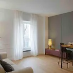 Design Apartment In The Center Of Milan
