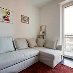 Corvetto M3 - Comfy Apt. With Balcony!
