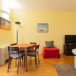 Xenia Apartments - Elegant Studio 10 Min From Linate