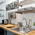 Loreto - Central Cozy Studio Apartment, Metro 1