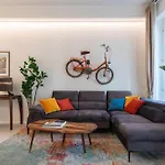 Proudlymi - Nuovo Appartamento 3 Camere Moscova