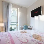 Luxury Apartment - Free Private - Parking Maestri Campionesi 16