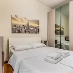 Milano Via Del Fusaro 4 Pax Wi-Fi