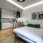 Deluxe Apartment In Brera-Duomo, Near Metro