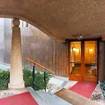 The Best Rent - One-Bedroom Apartment Near Crocetta