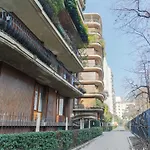 The Best Rent - One-Bedroom Apartment Near Crocetta