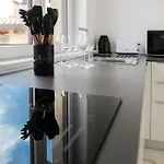 Hacca Collection - Bocconi, Porta Romana 2Br