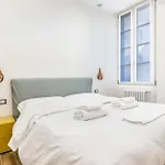 Milano Corso Genova 4Pax Wi-Fi