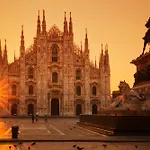 Sarpi56; New 2 Bd Apartment In Sempione District