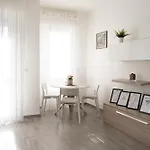 10Min Rhofiera & Sansiro - 5Min Metro - Ac - Freeparking