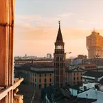 Cozy Tiny Apartment In Milan
