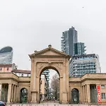 Stile E Comodita Nel Vivace Centro Di Milano
