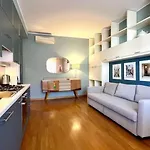 Maison Bleue- Romantic Flat,Apt Near M1 -Duomo 2 Fermate -Centro