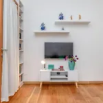 Quiet House In A Lively Area!
