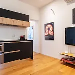 Fontana Apartment
