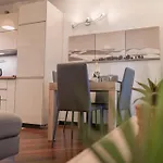 Brera-Centro, Stylish And Central New Apartment