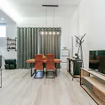 Urban Retreat Chic Industrial Loft In The Heart Of Milan