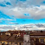 Sky-View Flat In Milan