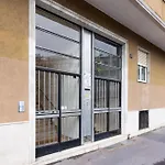 Case Ospitali - West Studio Piccolo Nido Per Due Persone Ottimo X Partite O Concerti A San Siro