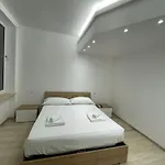 Villa Milano Apt N.4