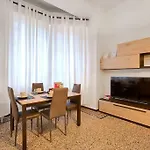 Isola Suite-Hosted By Sweetstay