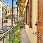 Charming & Bright In The Heart Of Milan - Balcony