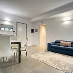 Temporaryflat Serlio 7