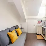 Sky-View Flat In Milan