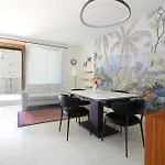 Luxury Apartment Con Terrazza, Palestra, Cowork & Box Privato