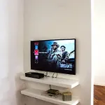 Green House - 20 Min From Milan Center, Free Wifi And Private Parking