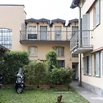 Perla Di Nolo - Central Milan - Luxury Sleeps 4 Apartment