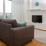 Gym And Pool Exclusive Apartment