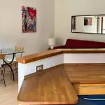 Nice And Cosy Flat In Central Area