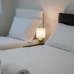 Airguest Pianella Rooms