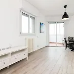 Nuovissimo Attico 17Esimo Piano, 10 Posti Letto
